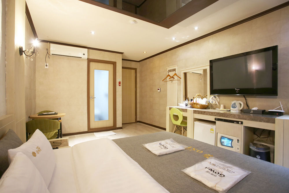 OST Hotel Chuncheon Buitenkant foto