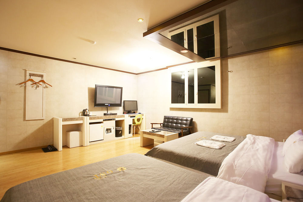 OST Hotel Chuncheon Buitenkant foto